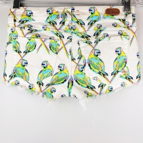 dittos Misty Women US 24 Love Birds cut off denim shorts white jeans tropical - Picture 4 of 8